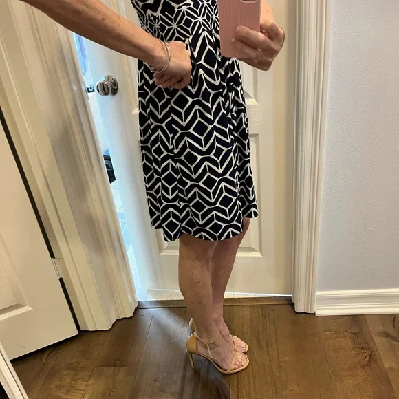 JUDE CONNALLY - blue and white dress - small - Picture 9 of 11